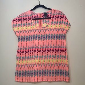 Patterned Short-Sleeve Blouse In S